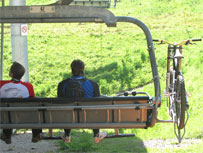 Chair lifts adapted to carry mountain bikes - Morzine - French Alps